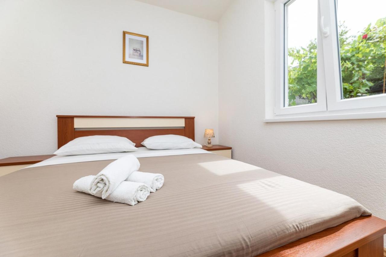Apartmani Jasarevic Šilo Exteriér fotografie
